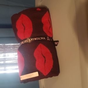Victoria secret throw blanket